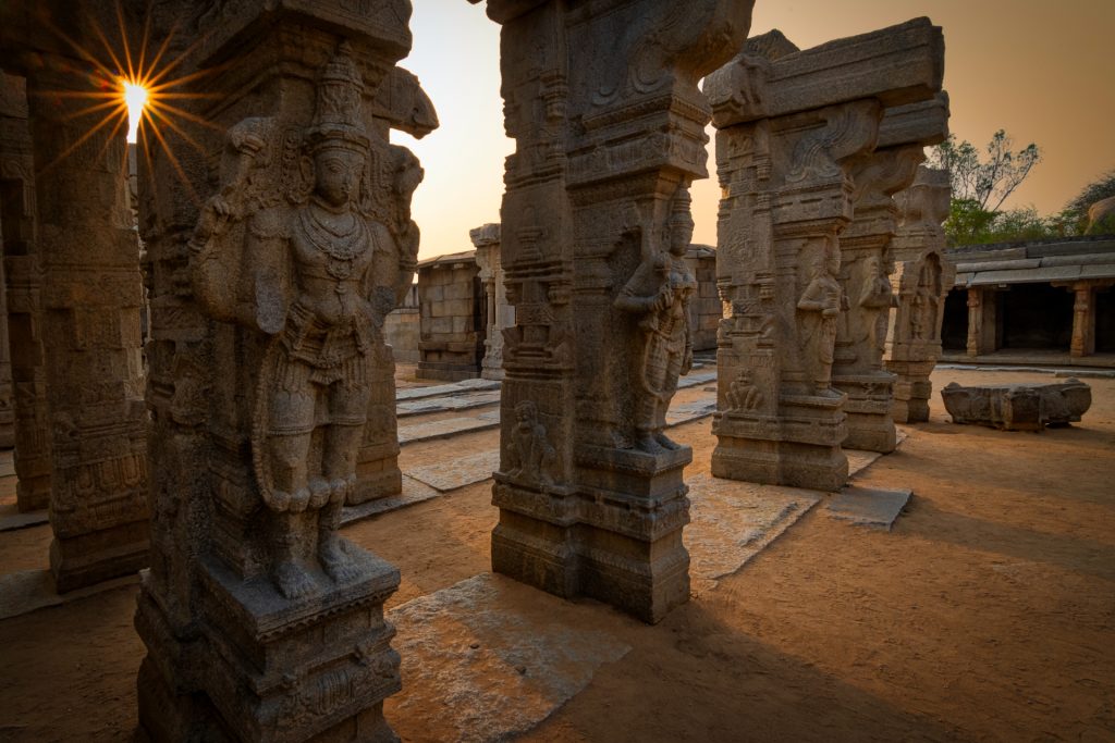 Light Between Pillars